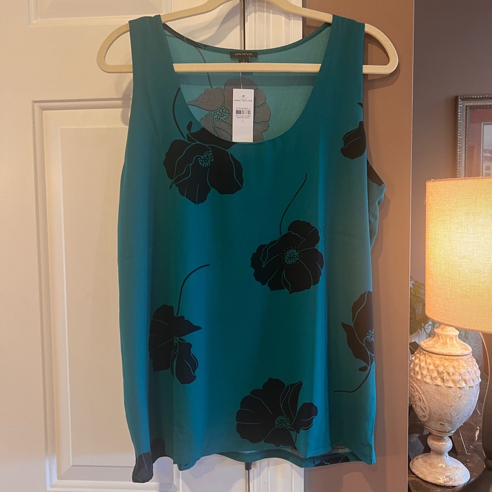 Ann Taylor NWT Floral Mixed Media Tank Size L